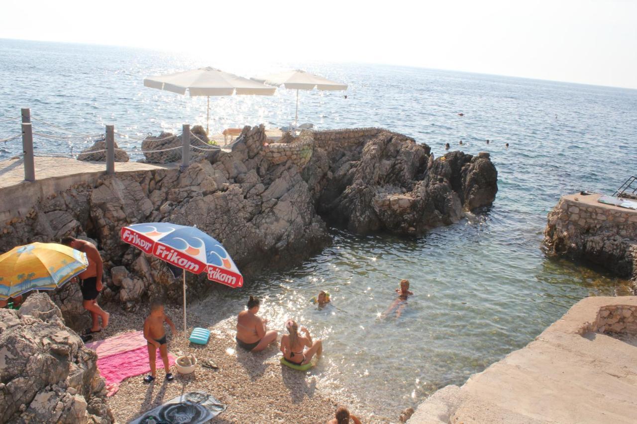 Anna Apartment يوتجيها المظهر الخارجي الصورة