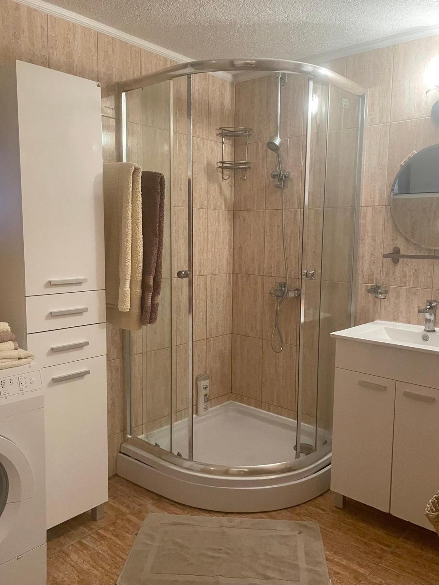 Anna Apartment يوتجيها المظهر الخارجي الصورة