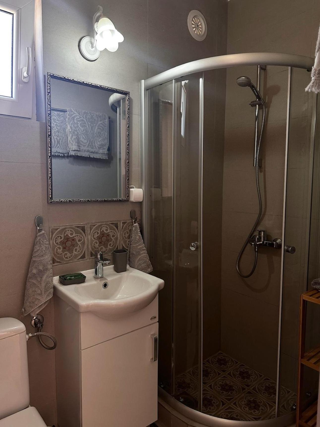 Anna Apartment يوتجيها المظهر الخارجي الصورة