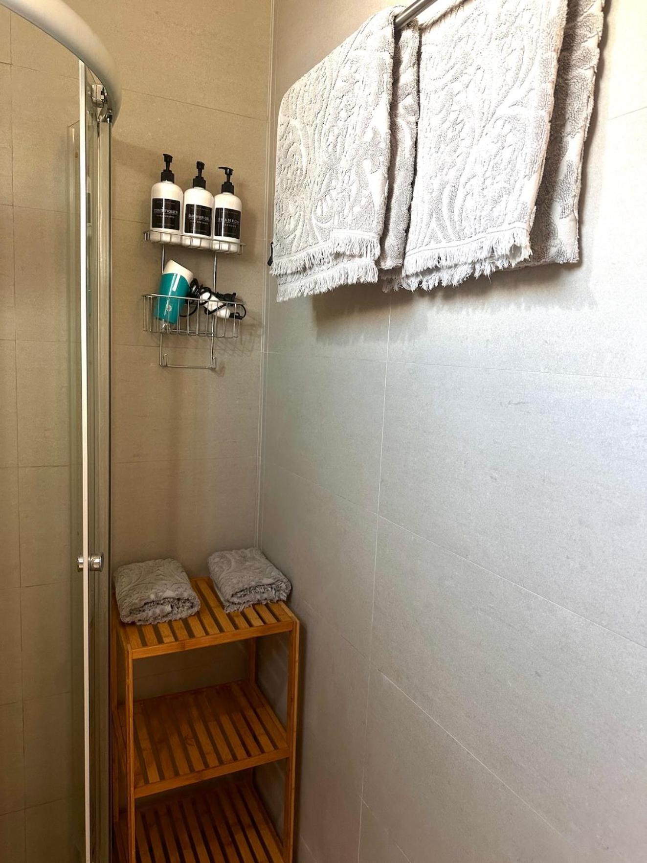 Anna Apartment يوتجيها المظهر الخارجي الصورة